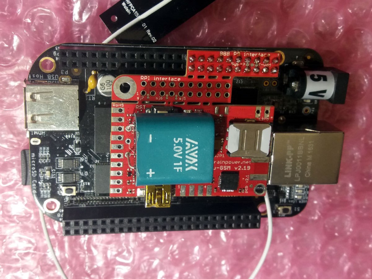 BeagleBone Black and u-GSM modem w. super-capacitor assembly