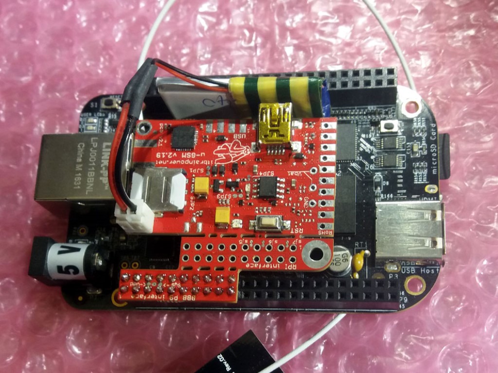 BeagleBone Black and u-GSM modem w. LiPO battery assembly